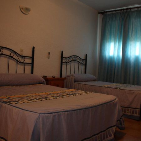 Hostal Tamarindos Маталасканьас Экстерьер фото